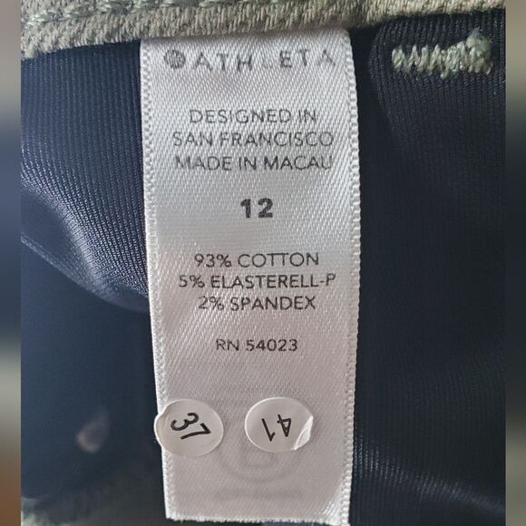 Athleta Green Cropped Pants Size 12 - Picture 9 of 9